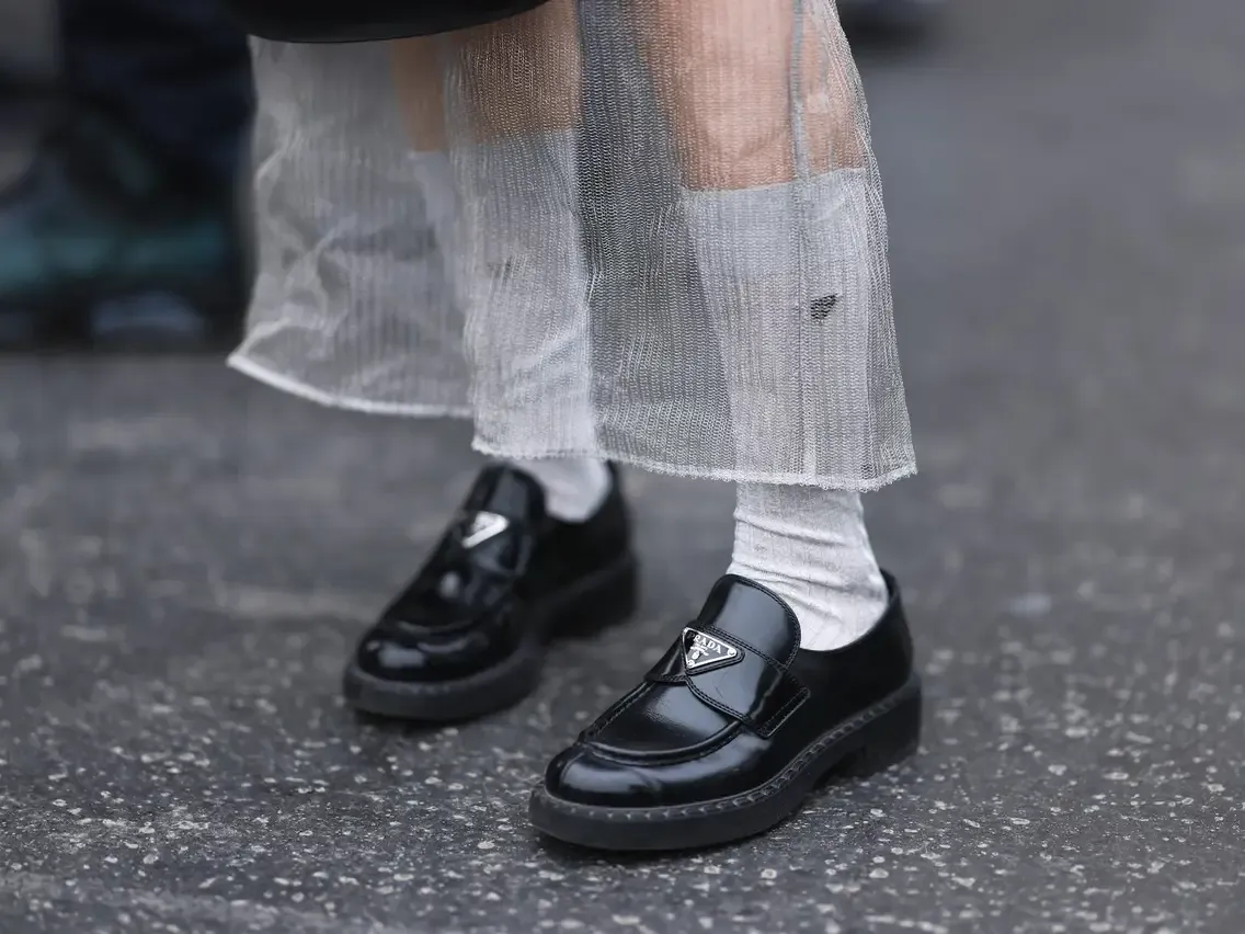 Giới thiệu thương hiệu Prada