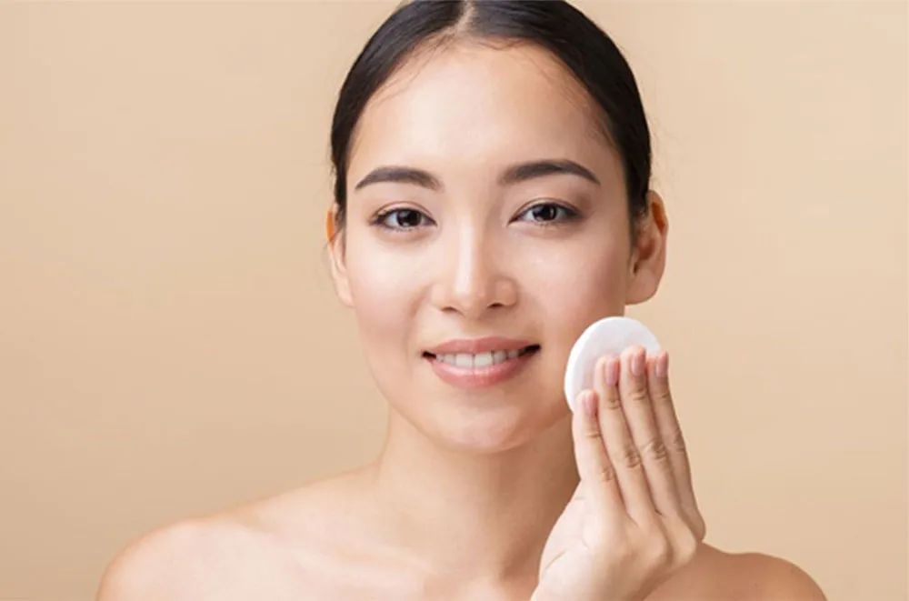 Nước hoa hồng có tác dụng gì đối với làn da?