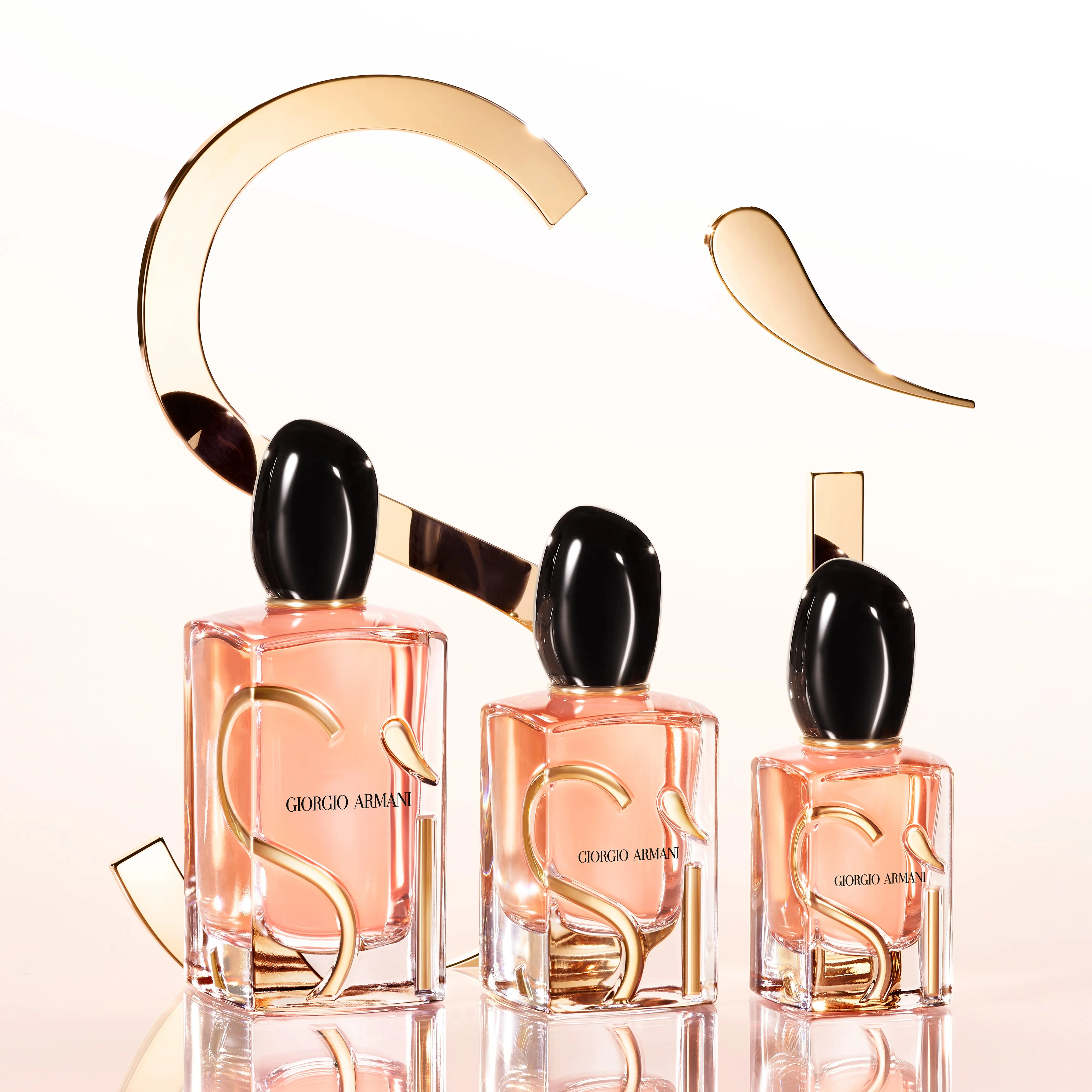 Giorgio Armani Thiết Kế Chai Tinh Tế, Sang Trọng
