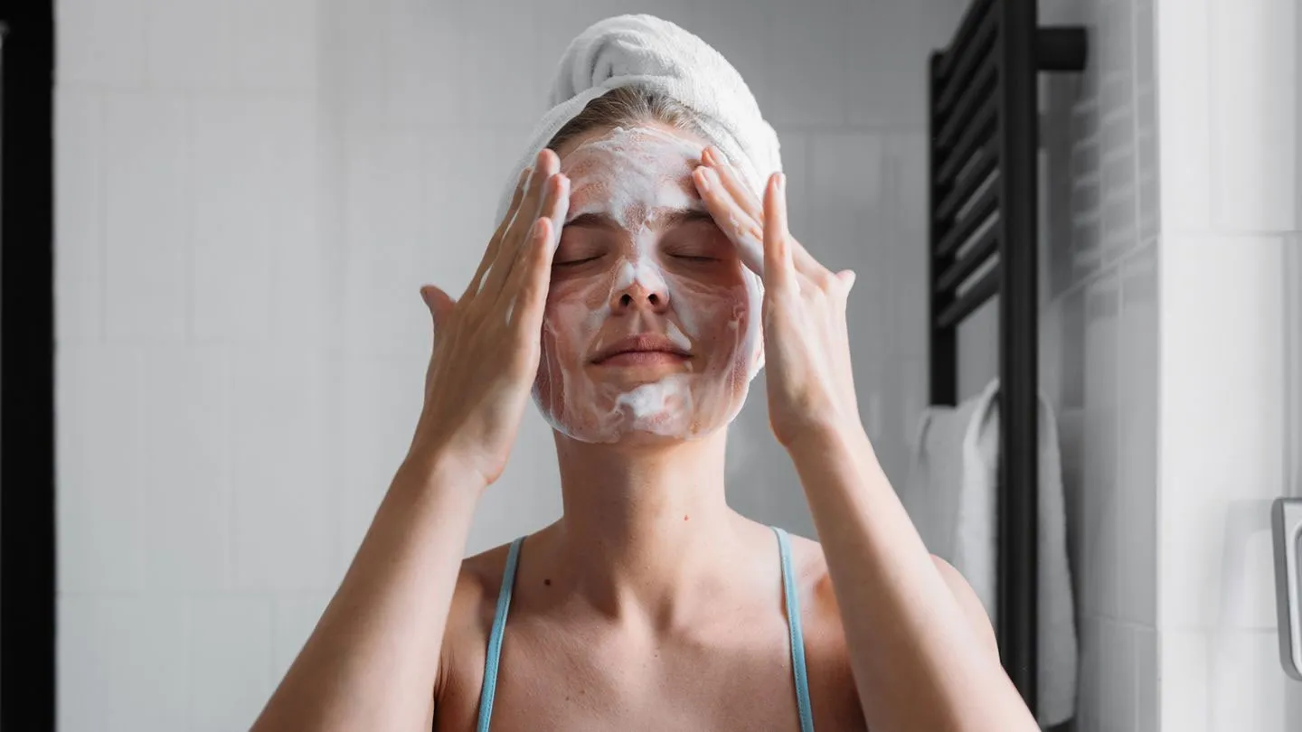 Top 10 sữa rửa mặt cho da khô dưỡng ẩm mềm mịn chất lượng tốt