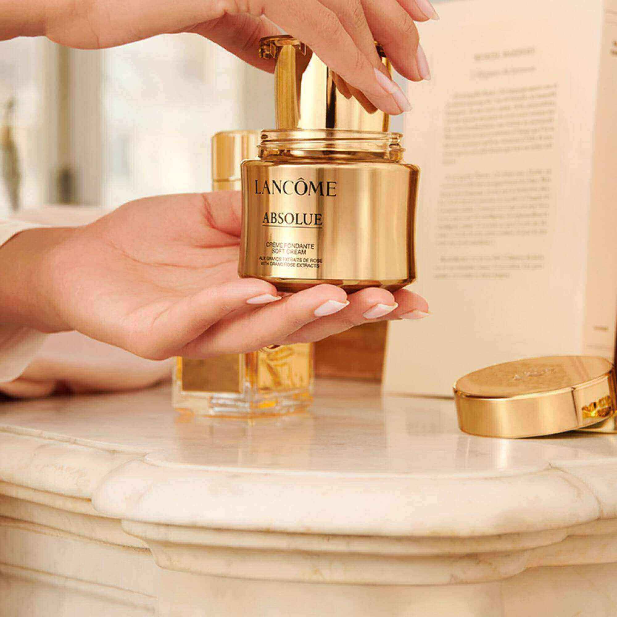 Đối Tượng Phù Hợp Với Đồ Của Lancôme