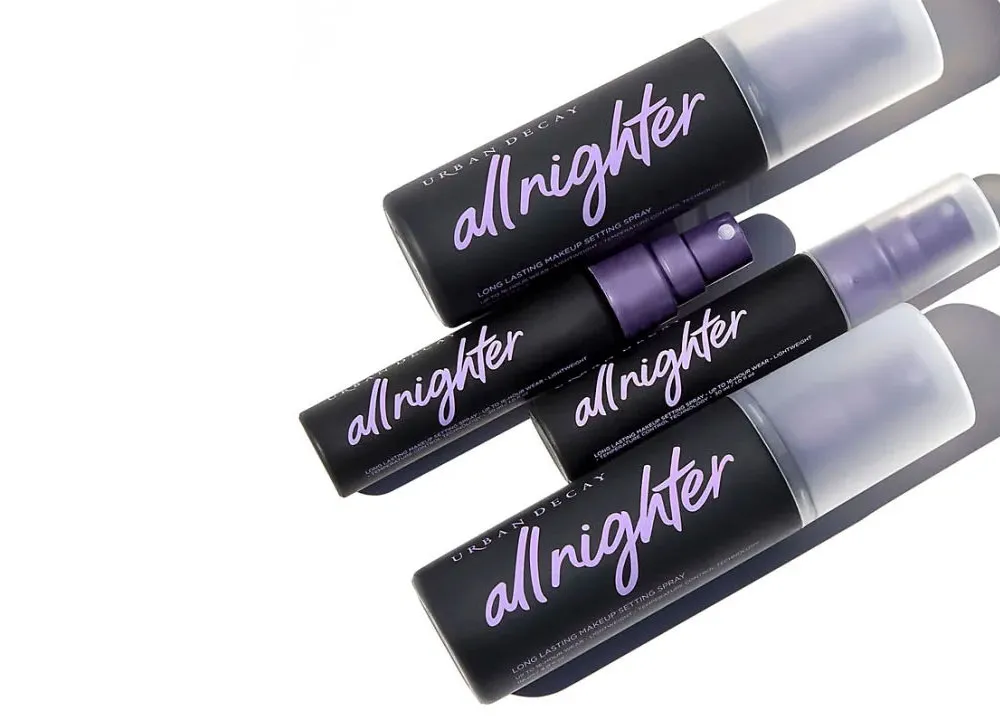 Xịt khóa makeup có tác dụng gì? Cách sử dụng xịt khóa nền đúng cách