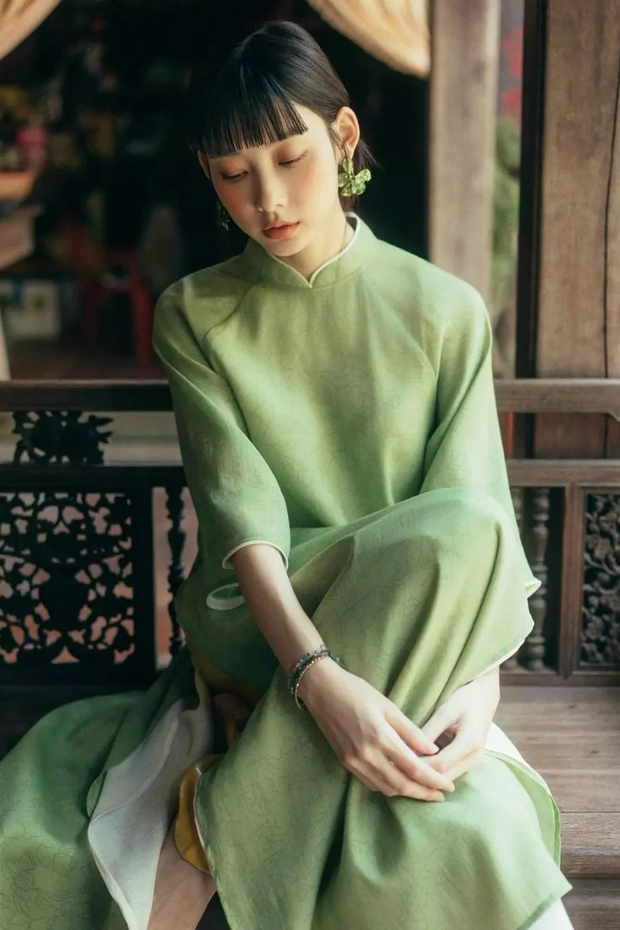 Top 14 kiểu búi tóc mặc áo dài Tết đẹp như nàng thơ
