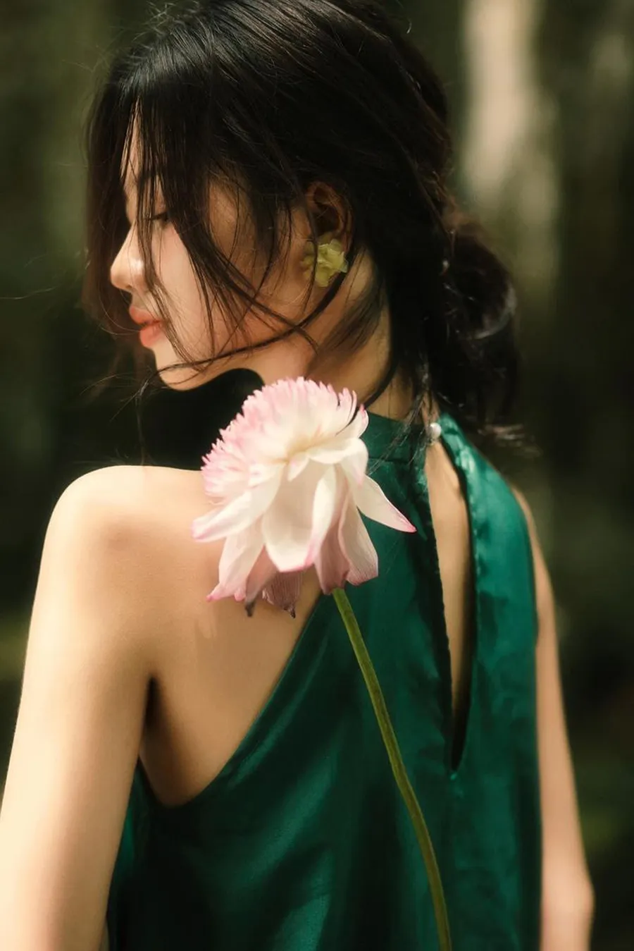 Top 14 kiểu búi tóc mặc áo dài Tết đẹp như nàng thơ