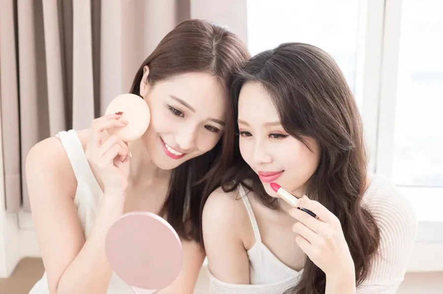 Tìm hiểu về dị ứng son môi và cách xử lý hiệu quả