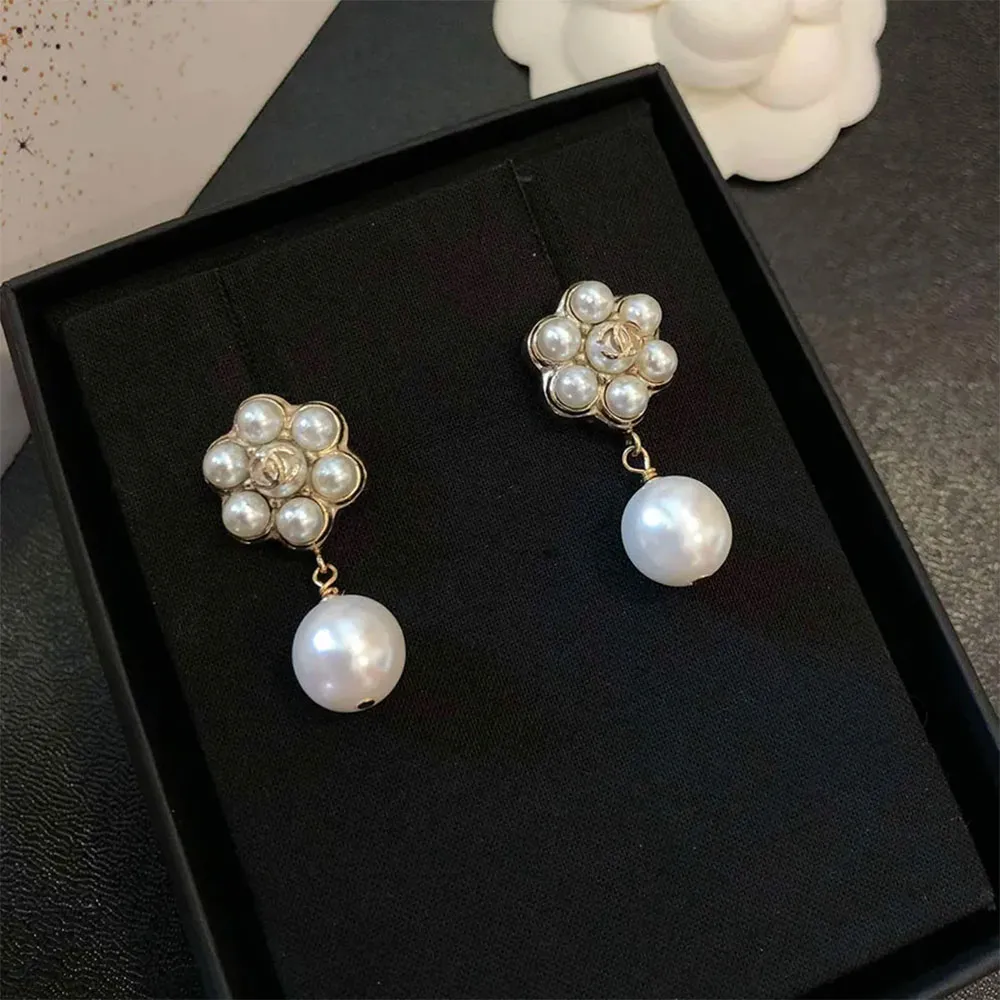 Top 9 khuyên tai Chanel ngọc trai sang trọng, dễ phối đồ  - 2