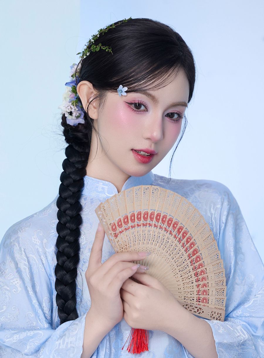 Top 7 kiểu makeup mặc áo dài Tết 2025 giúp nàng tự tin đón Xuân