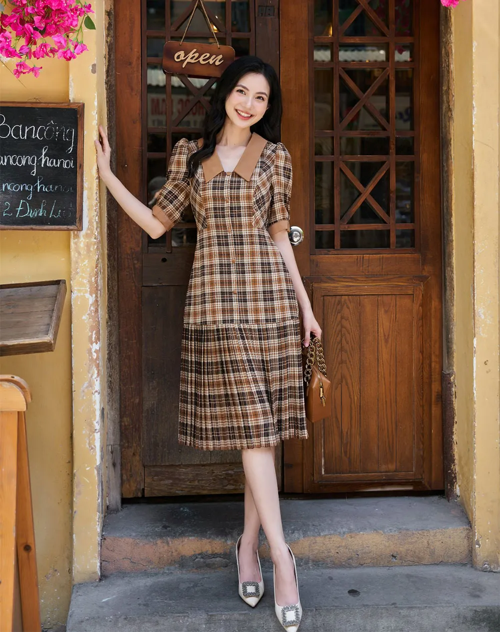 Màu nâu mặc với màu gì? Gợi ý phối đồ với màu nâu đẹp và sang