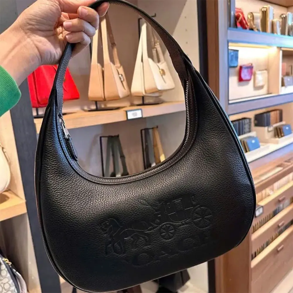 Top 10 túi xách hình bán nguyệt đẹp, đang 