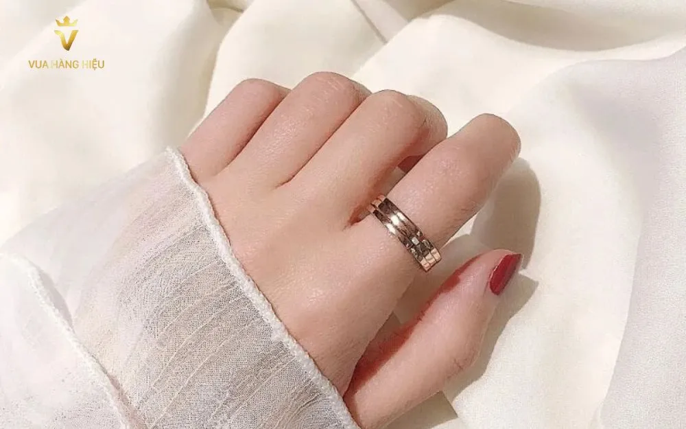 Ý Nghĩa Đeo Nhẫn Ngón Trỏ, Cách Đeo Nhẫn Ngón Trỏ Hợp Phong Thủy