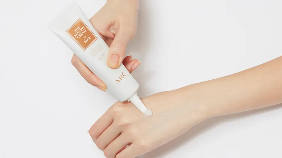 TOP 3 kem dưỡng mắt AHC xóa quầng thâm và nếp nhắn hiệu quả
