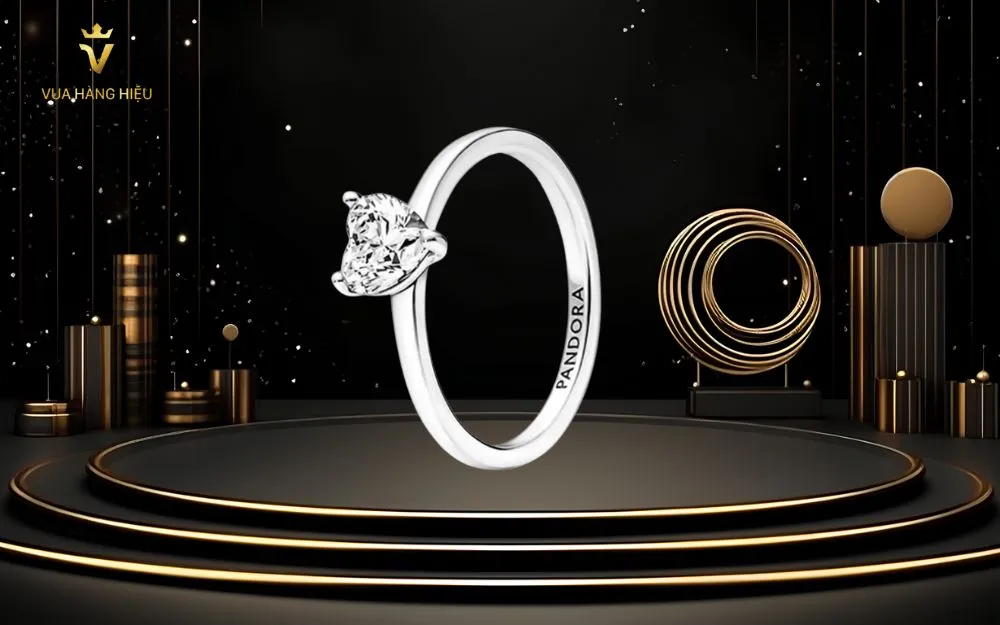 Promise Ring Là Gì? Có Nên Tặng Nhẫn Hẹn Ước Cho Người Yêu?