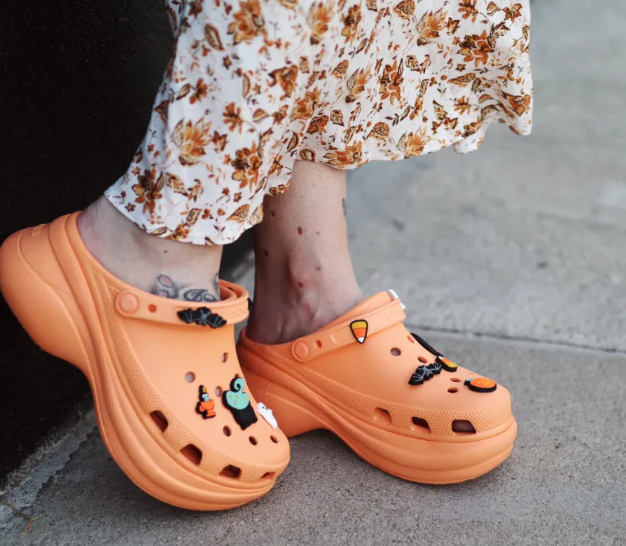 Bảng Size Crocs Chuẩn Chính Hãng – Hướng Dẫn Chọn Size Đúng
