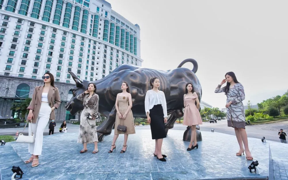 Đi Hạ Long Mặc Gì? 30+ Gợi Ý Outfit Đẹp Khi Du Lịch Vịnh Hạ Long