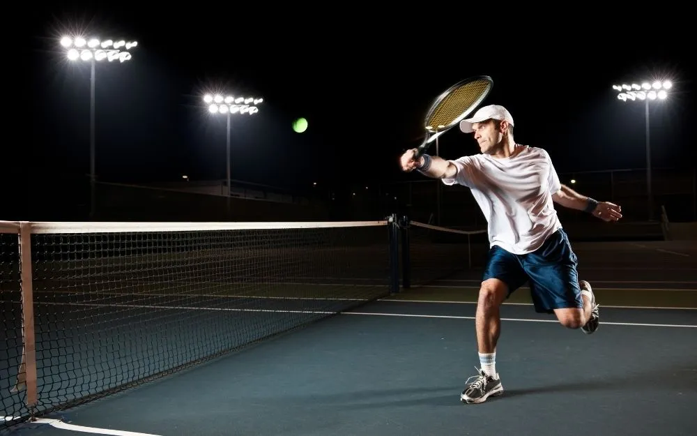 Giày Tennis Khác Gì Giày Pickleball? Nên Chọn Loại Giày Nào?