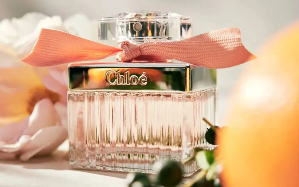 Parisian Chic Perfume: Top 10 Nước Hoa Mà Quý Cô Pháp Yêu Thích