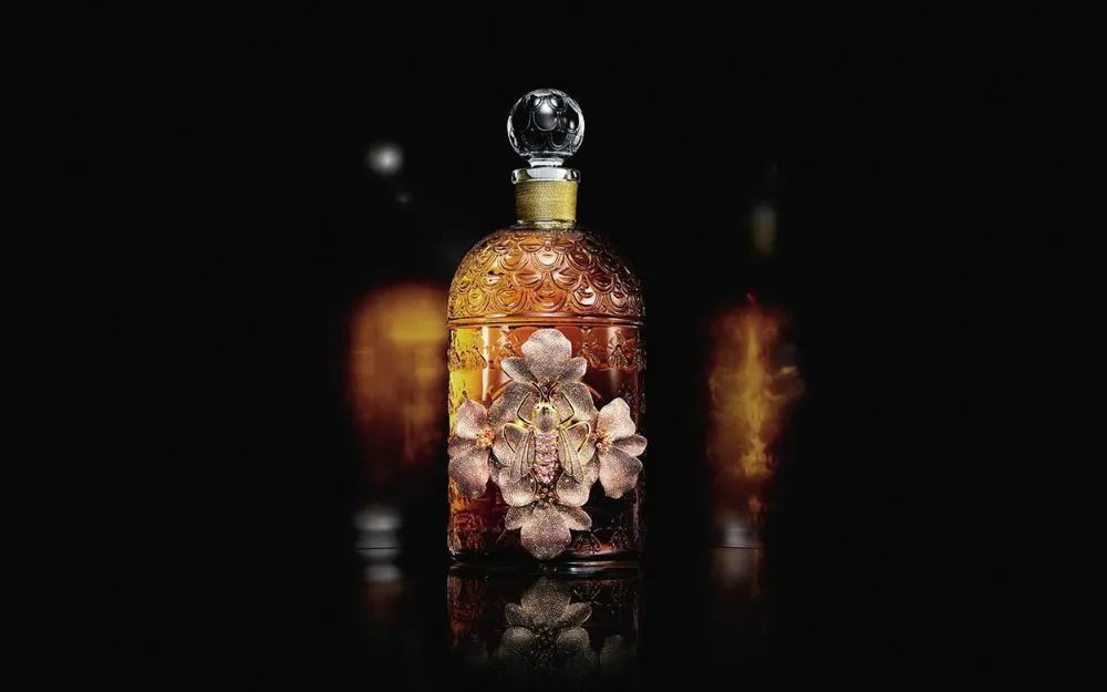 Parisian Chic Perfume: Top 10 Nước Hoa Mà Quý Cô Pháp Yêu Thích
