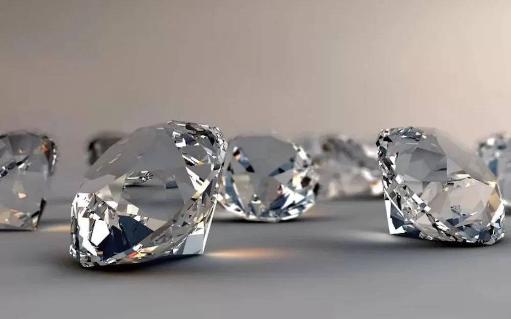So Sánh Đá Cz Và Ecz: Loại Nào Phù Hợp Khi Sử Dụng Cho Trang Sức?