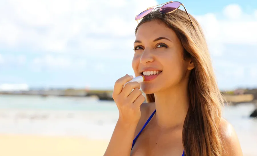 Lưu ý sử dụng son dưỡng môi chống nắng