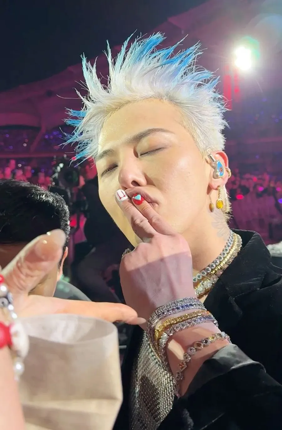 10+ mẫu nails G-Dragon cho fan bắt trend “cheap moment” cực gắt