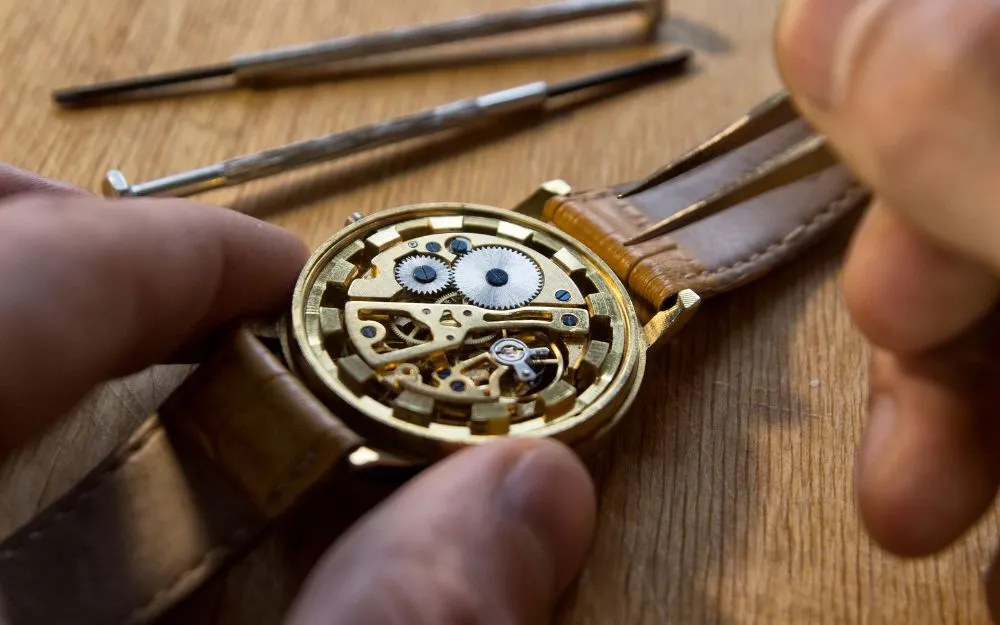 {Tips} Cách Chỉnh Đồng Hồ Casio Edifice 3 Nút, 4, 5 Nút Dễ Dàng