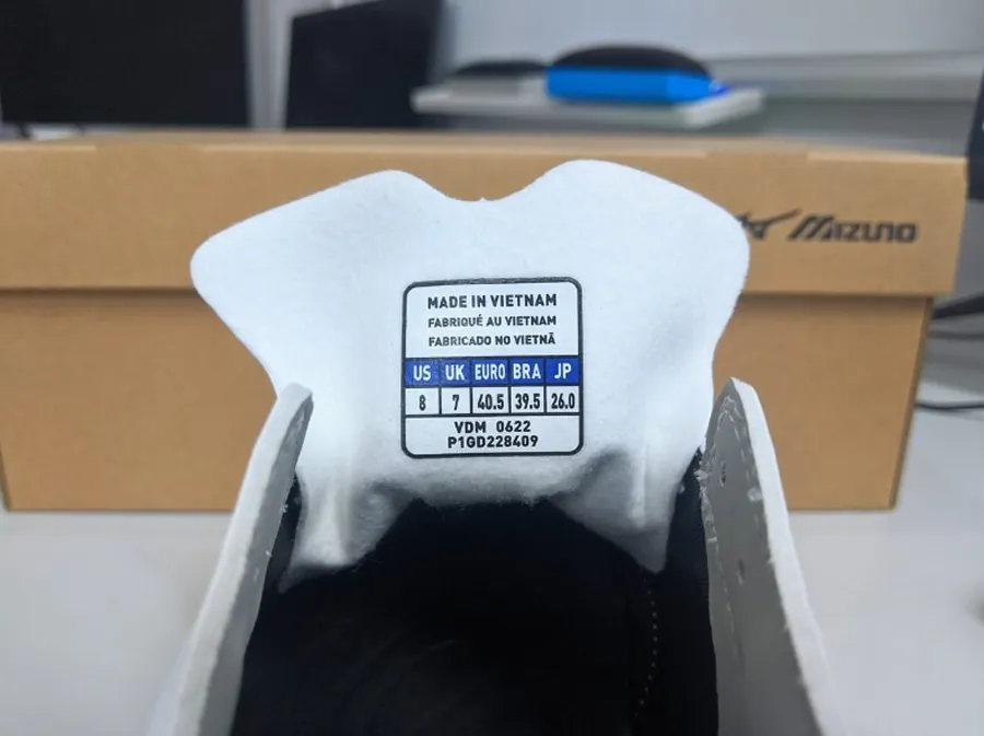 6 Cách Nhận Biết Giày Mizuno Chính Hãng Chuẩn Xác