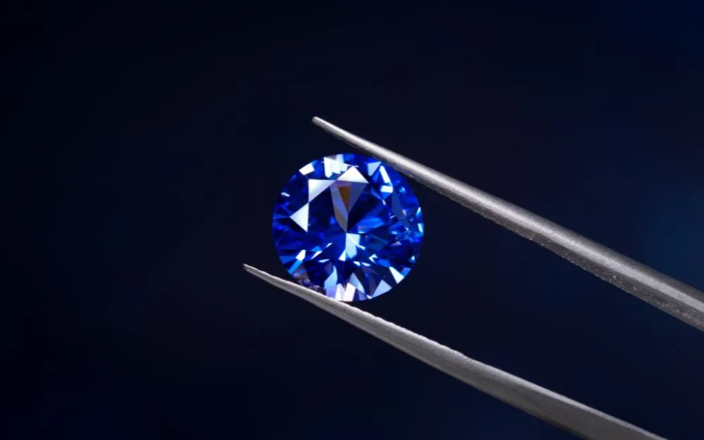Tìm Hiểu Về Đá Sapphire: Nguồn Gốc Công Dụng & Ý Nghĩa Phong Thủy