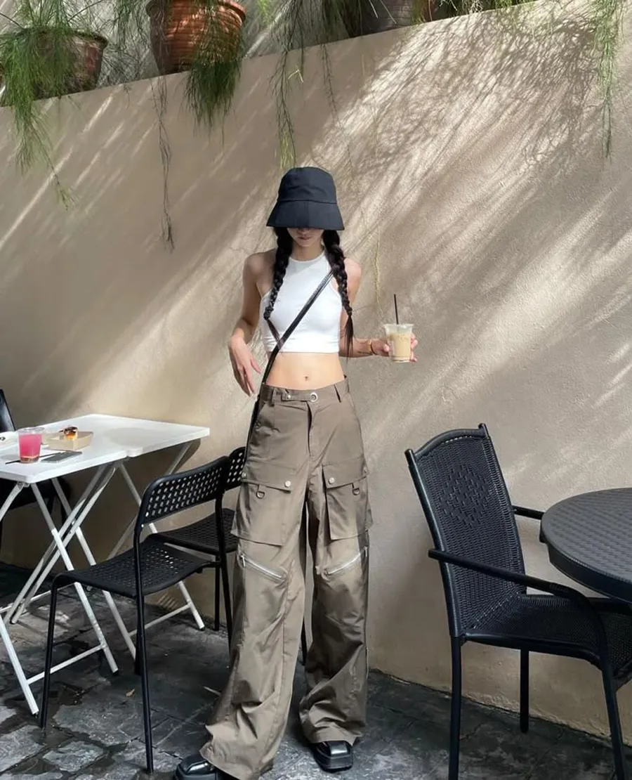 Phong Cách Dadcore Là Gì? 15+ Dadcore Outfit Cá Tính, Mới Lạ