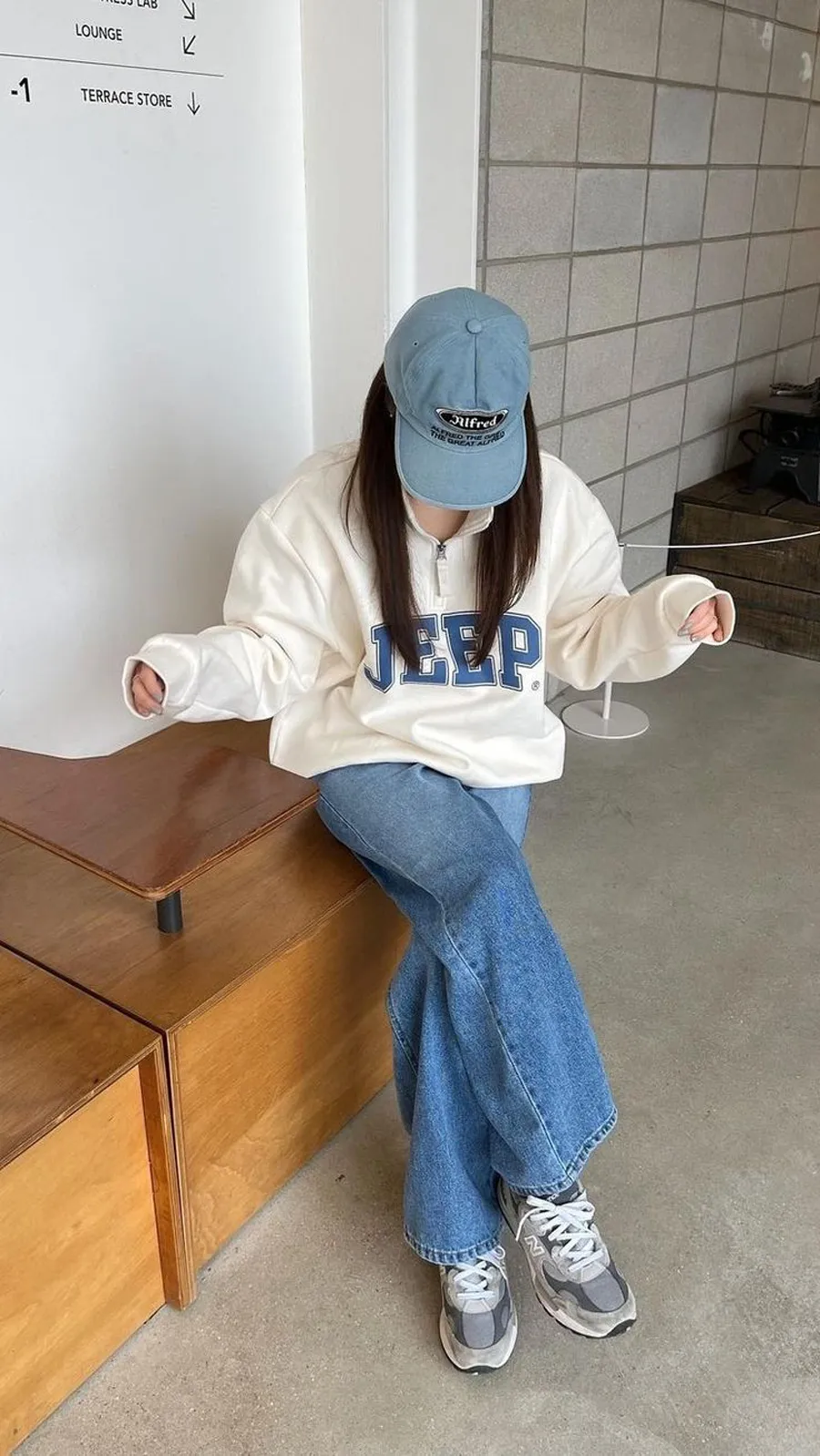 Phong Cách Dadcore Là Gì? 15+ Dadcore Outfit Cá Tính, Mới Lạ