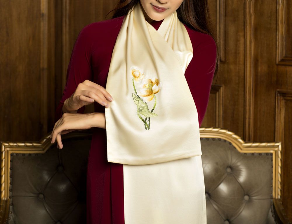 7 Gợi ý quà tặng thời trang tinh tế, ý nghĩa nhân Ngày Của Mẹ  - 5