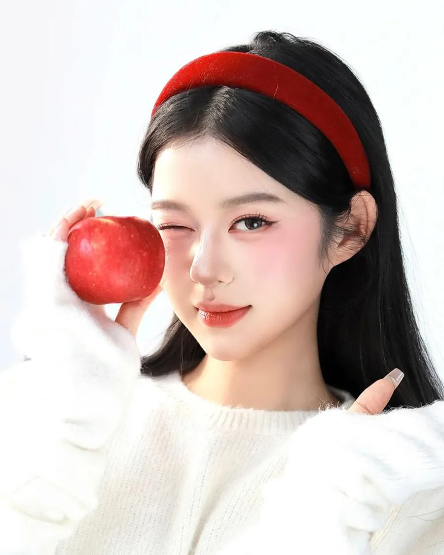 8 thỏi son màu táo đỏ cho môi nàng căng mọng như trái chín