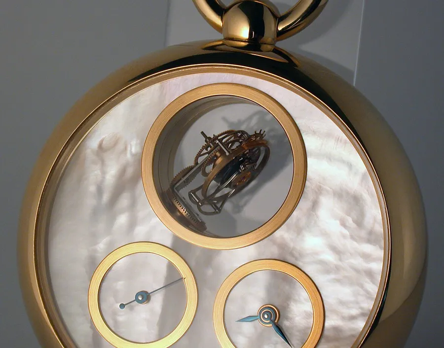 Tourbillon là gì? Cơ chế đắt giá làm nên đồng hồ cơ xa xỉ