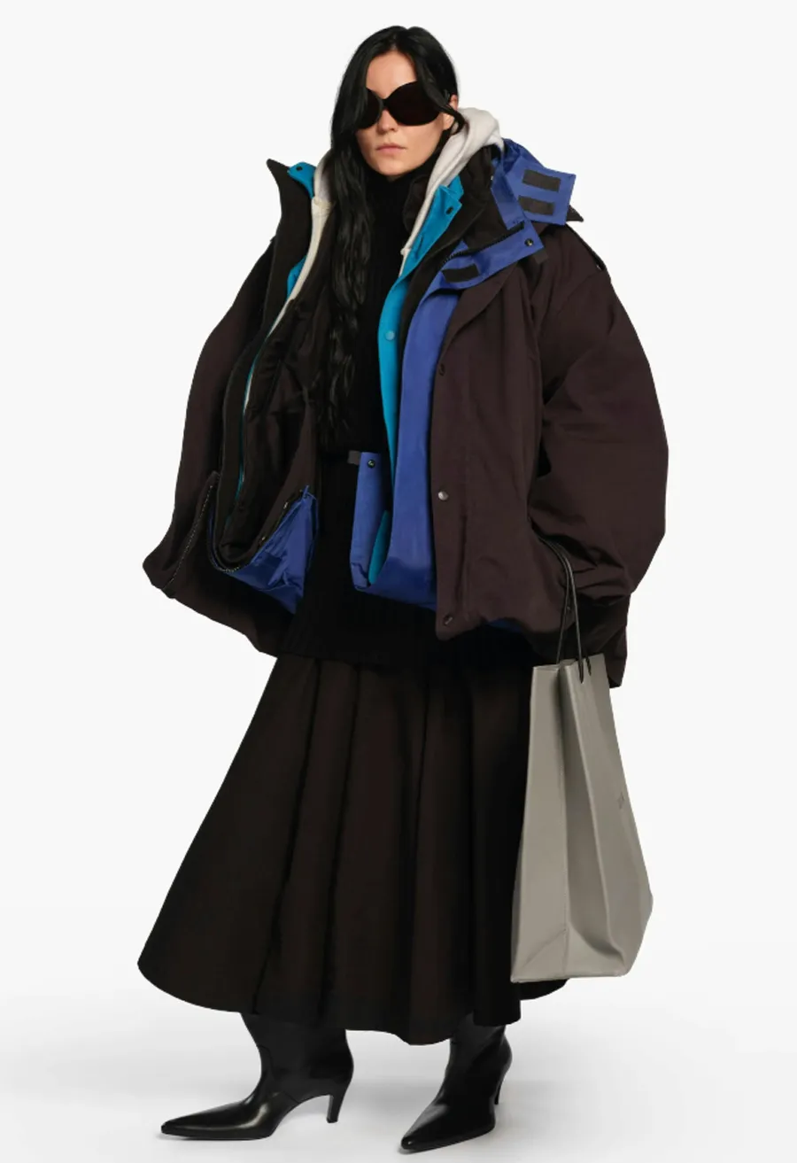 Balenciaga Resort 2026: Chương cuối của Demna khép lại một thập kỷ định hình thời trang - 10