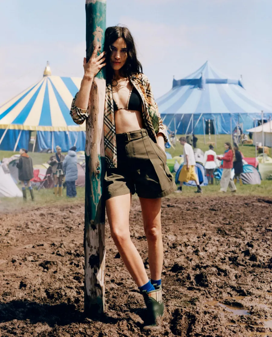 Burberry Festival 2025 tại Việt Nam: Phong cách lễ hội đậm chất Anh Quốc
