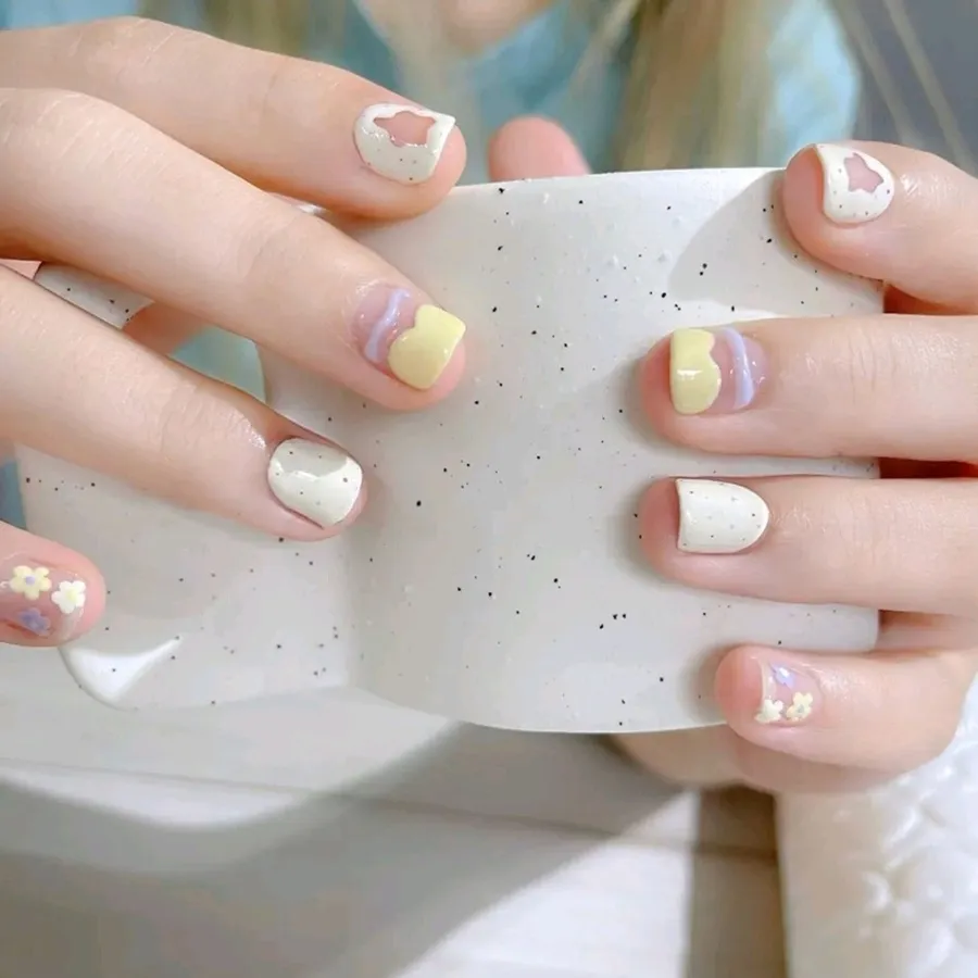 Tự Tin Với 100+ Mẫu Nail Đi Biển Tuyệt Đẹp Cho Mùa Hè 2025