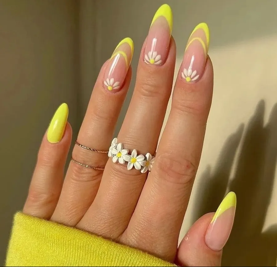 Tự Tin Với 100+ Mẫu Nail Đi Biển Tuyệt Đẹp Cho Mùa Hè 2025