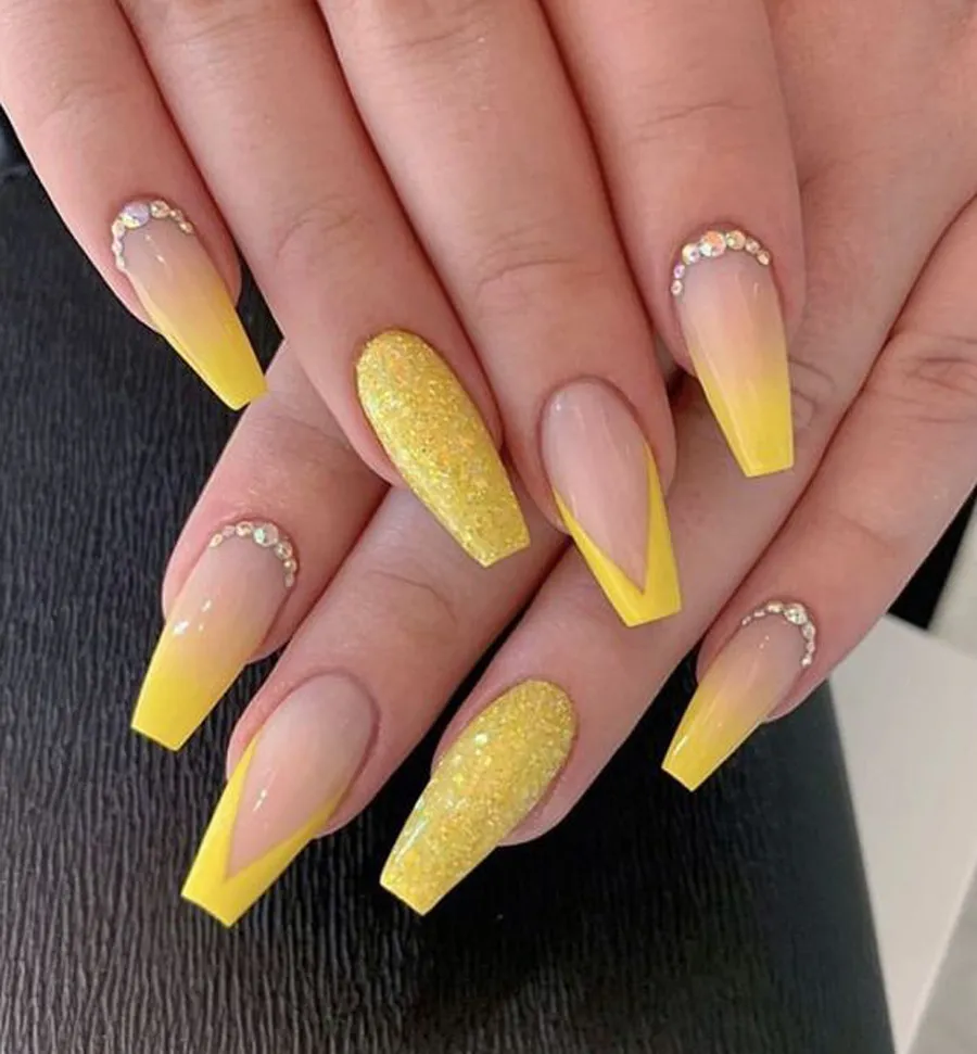 Tự Tin Với 100+ Mẫu Nail Đi Biển Tuyệt Đẹp Cho Mùa Hè 2025
