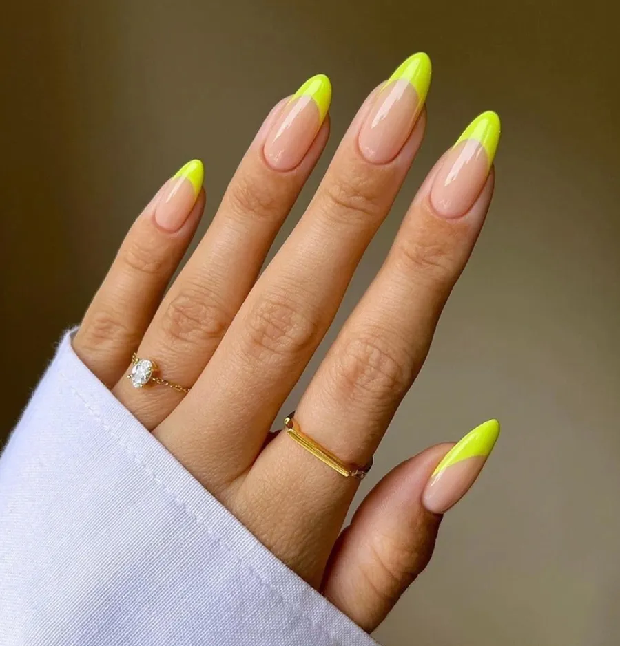 Tự Tin Với 100+ Mẫu Nail Đi Biển Tuyệt Đẹp Cho Mùa Hè 2025