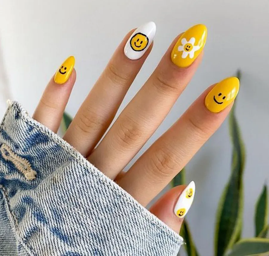 Tự Tin Với 100+ Mẫu Nail Đi Biển Tuyệt Đẹp Cho Mùa Hè 2025