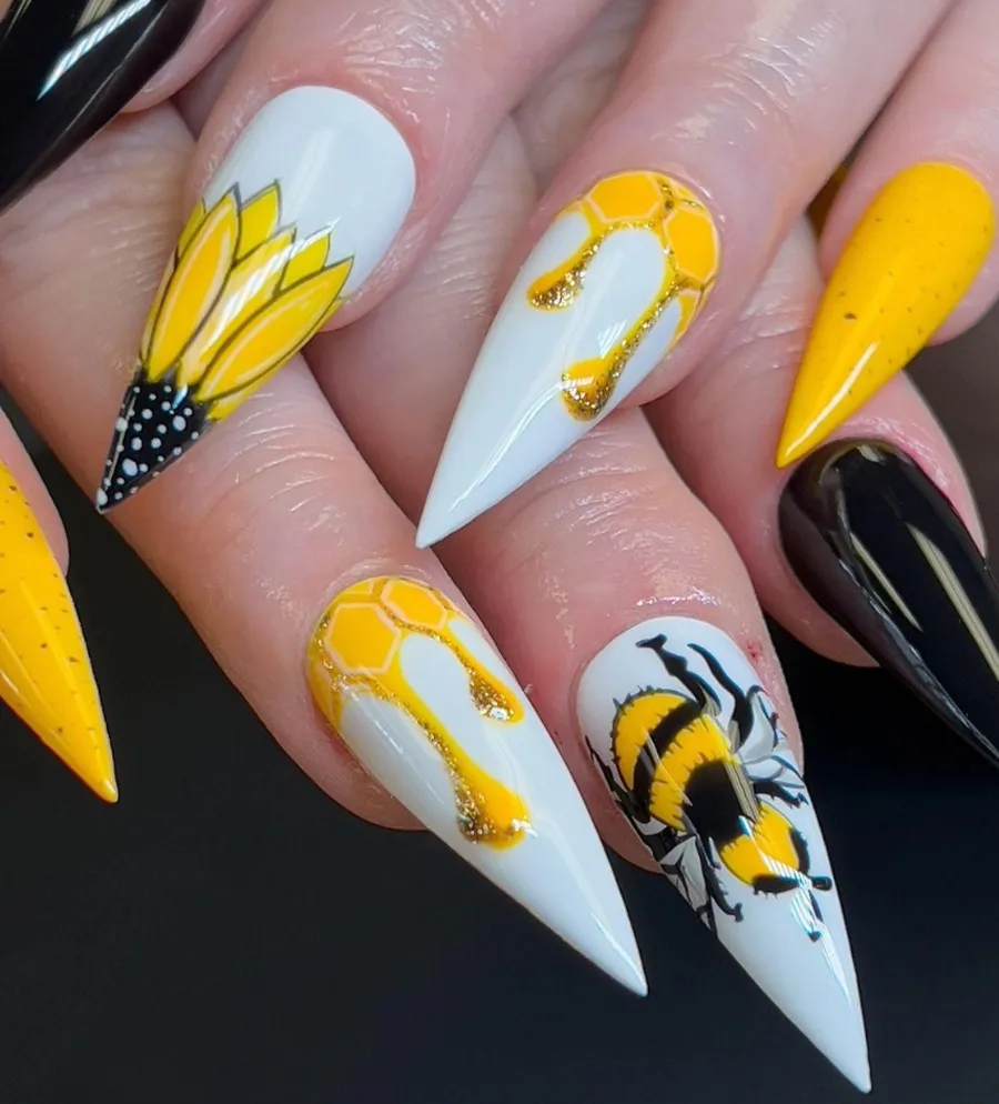 Tự Tin Với 100+ Mẫu Nail Đi Biển Tuyệt Đẹp Cho Mùa Hè 2025