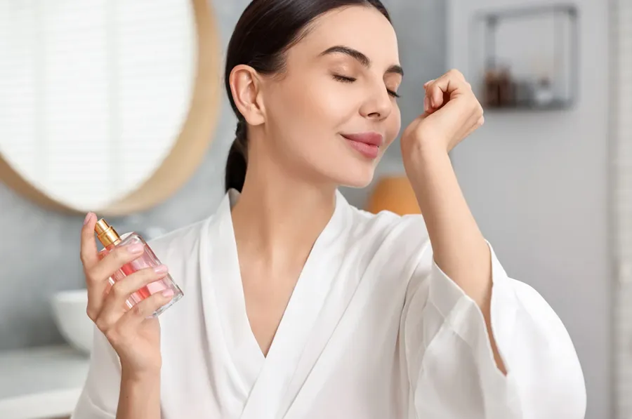 Cách Chọn Nước Hoa Theo Loại Da Giúp Mùi Hương Lưu Lại Lâu Hơn
