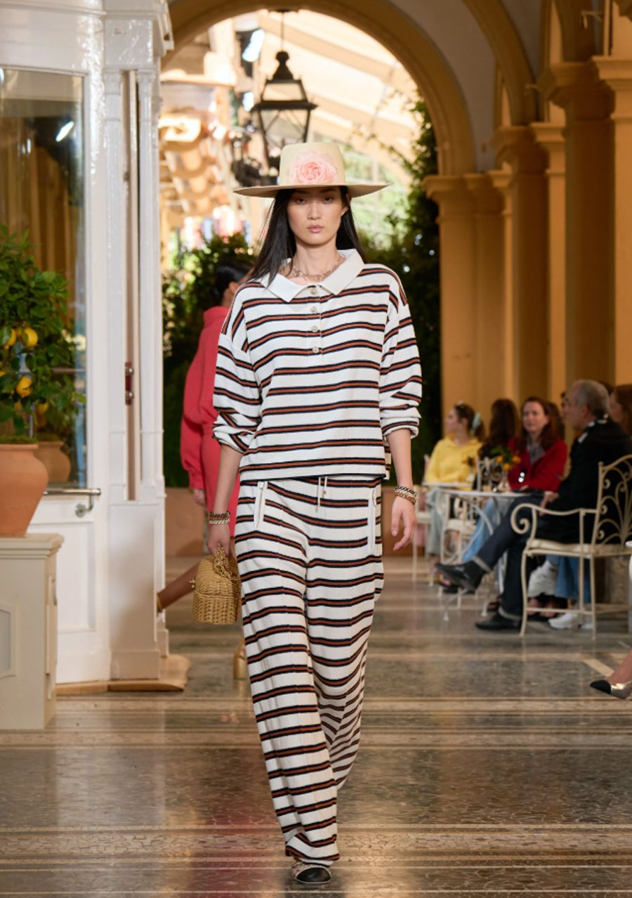 Chanel Resort 2026: Vẻ đẹp nghỉ dưỡng lãng mạn bên hồ Como - 10