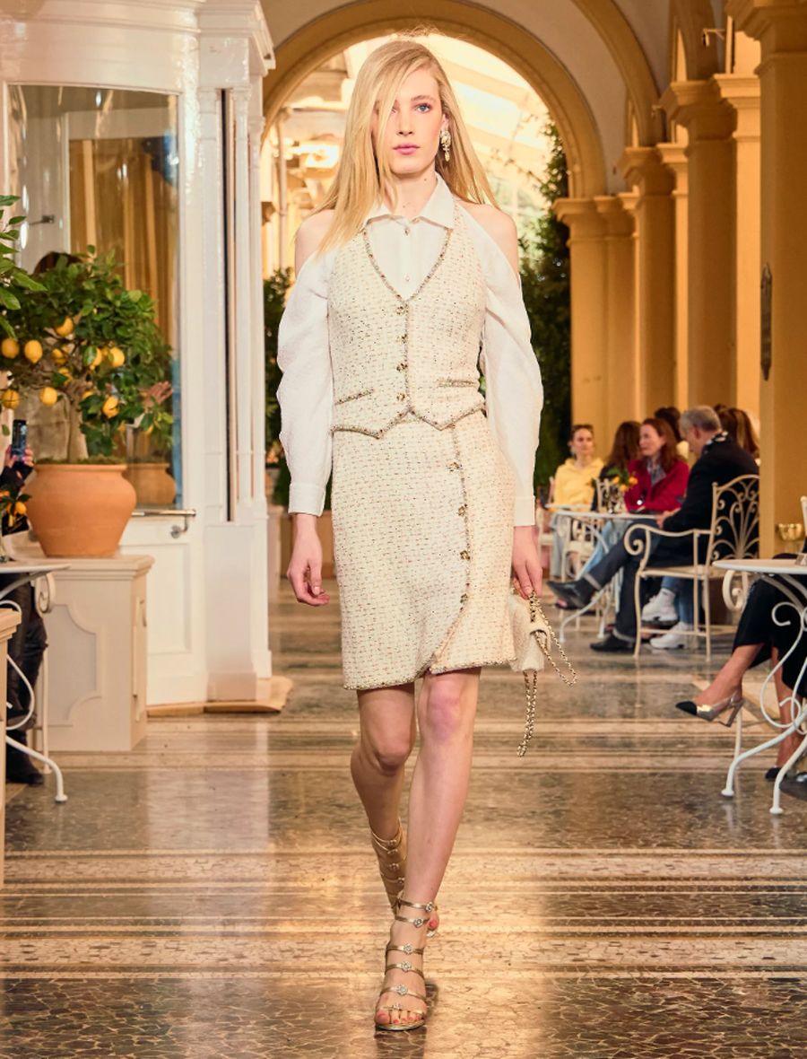 Chanel Resort 2026: Vẻ đẹp nghỉ dưỡng lãng mạn bên hồ Como - 12