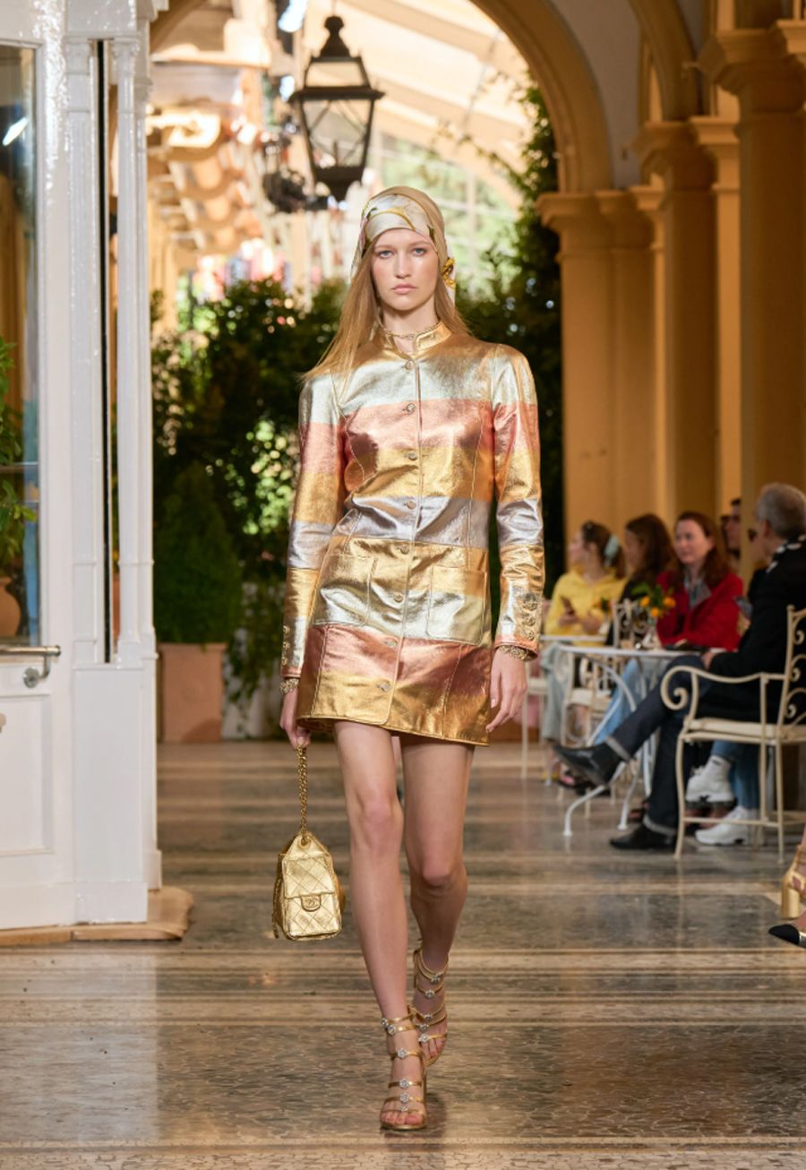 Chanel Resort 2026: Vẻ đẹp nghỉ dưỡng lãng mạn bên hồ Como - 3