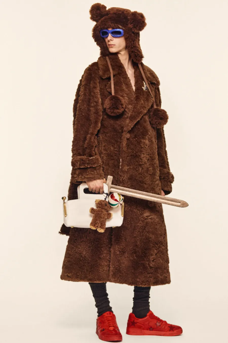 Coach Resort 2026: Ký ức tuổi thơ qua lăng kính thời trang hiện đại - 12