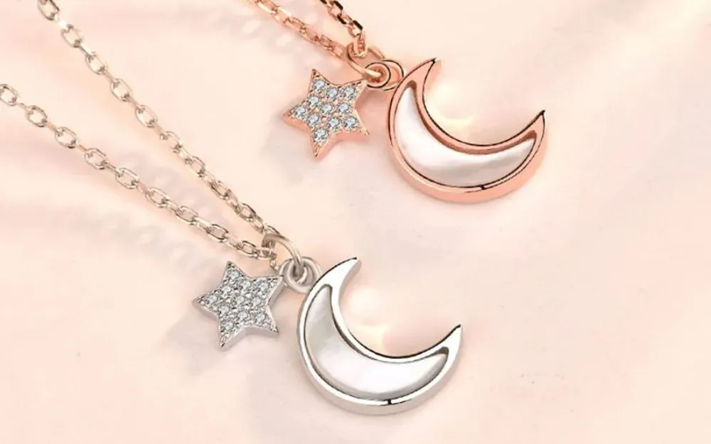 Top 15 Dây Chuyền Mặt Trăng Tôn Vẻ Đẹp Cá Nhân, Bán Chạy Hiện Nay