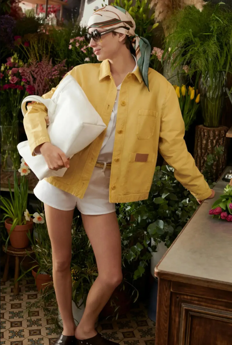 BST Longchamp Thu 2025: Sự Giao Thoa Giữa Thời Trang Và Thủ Công