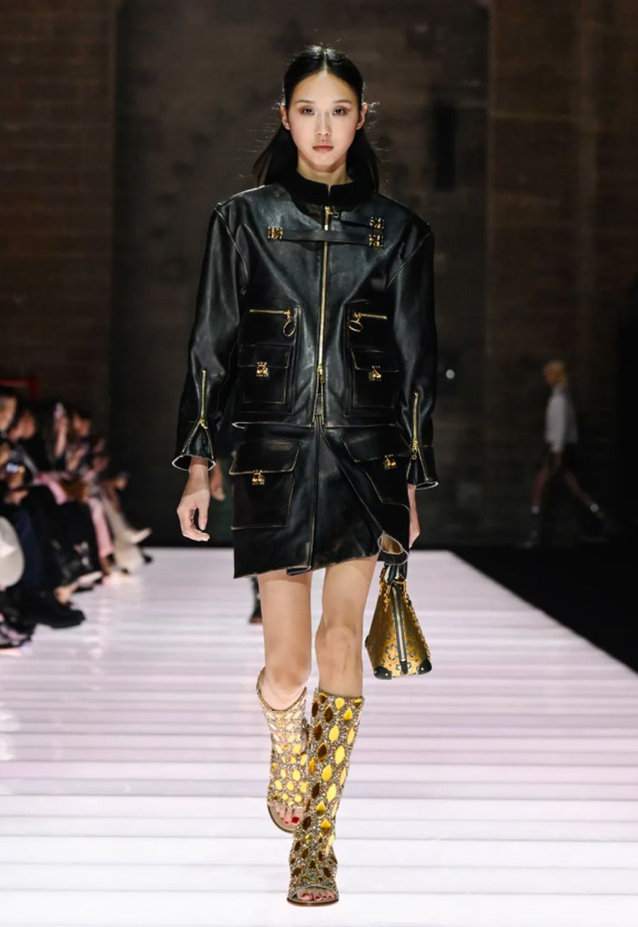 Louis Vuitton Cruise 2026: Giao lộ giữa huyền thoại và hiện đại tại Palais des Papes