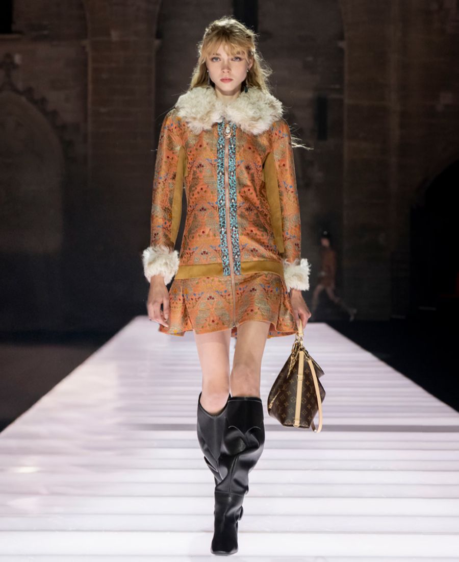 Louis Vuitton Cruise 2026: Giao lộ giữa huyền thoại và hiện đại tại Palais des Papes
