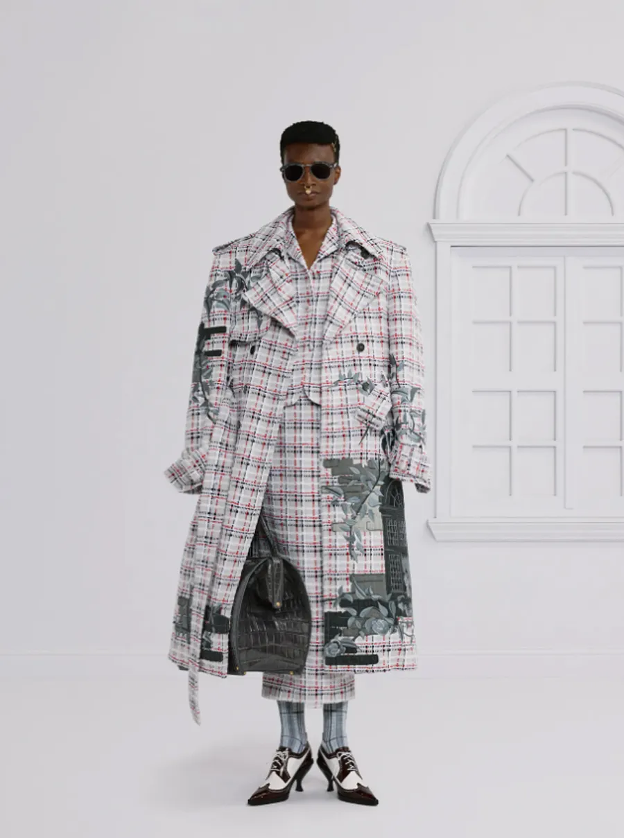Moschino Resort 2026: Thời Trang Phiêu Lưu Và Hài Hước